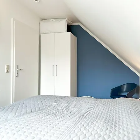Papillon 03-5 Apartment
